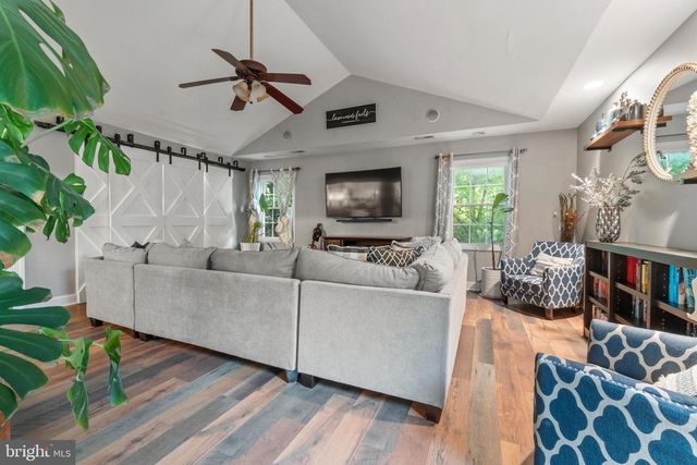 39 MEADOW CT, Sewell, NJ 08080