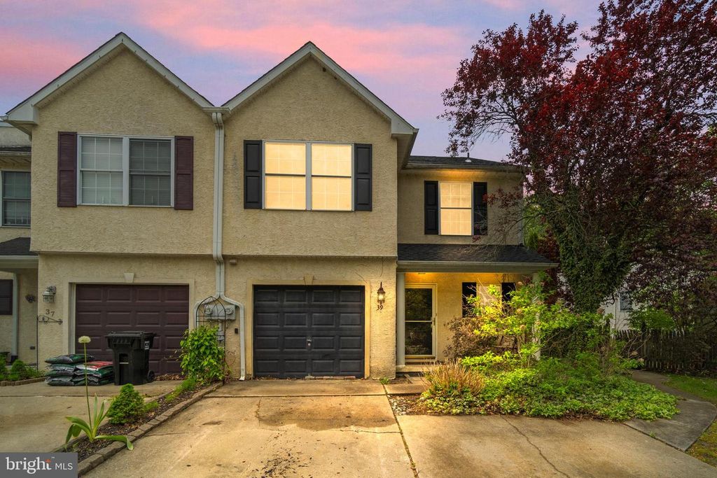 39 MEADOW CT, Sewell, NJ 08080