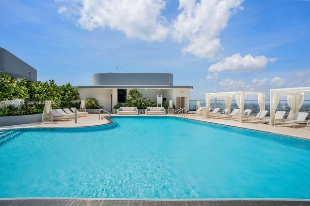1000 Brickell Plz 4503, Miami, FL 33131