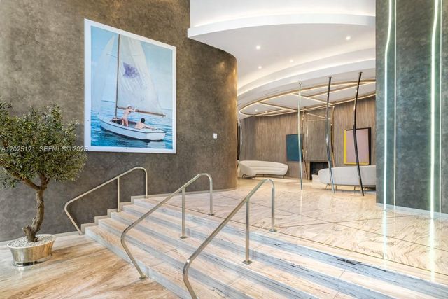1000 Brickell Plz 4503, Miami, FL 33131