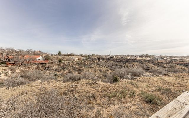 6 Ridge Road, Ransom Canyon, TX 79366
