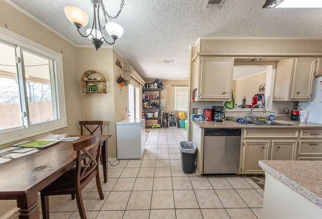 6 Ridge Road, Ransom Canyon, TX 79366