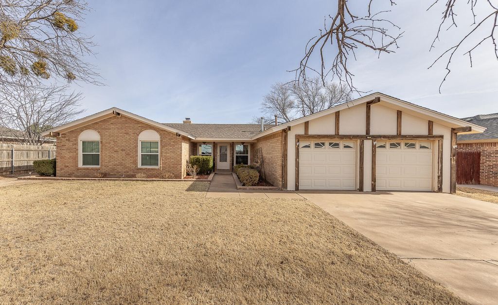 6 Ridge Road, Ransom Canyon, TX 79366