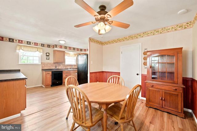1734 CALAMIA DR, Norristown, PA 19401
