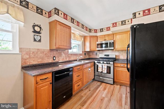 1734 CALAMIA DR, Norristown, PA 19401