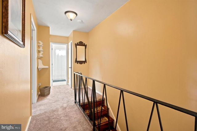 1734 CALAMIA DR, Norristown, PA 19401