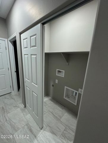 1015 W Calle Arizona, Tucson, AZ 85705