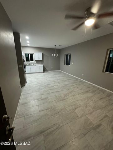 1015 W Calle Arizona, Tucson, AZ 85705