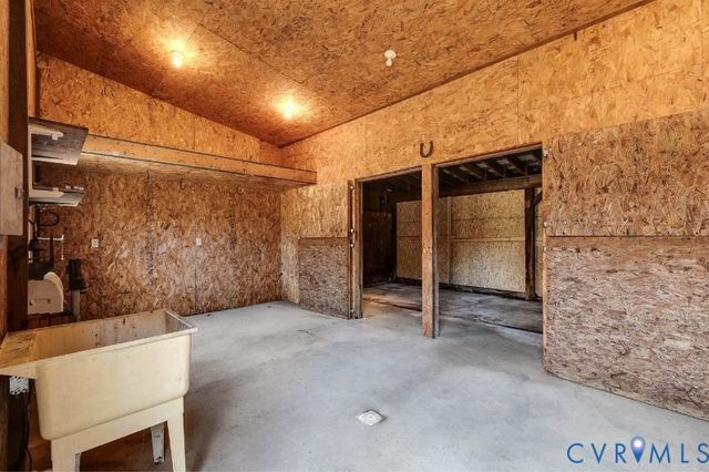 14401 Doctors Creek Rd, Lanexa, VA 23089