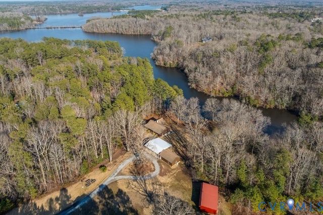 14401 Doctors Creek Rd, Lanexa, VA 23089