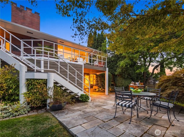 954 S Locust Lane, Tacoma, WA 98465