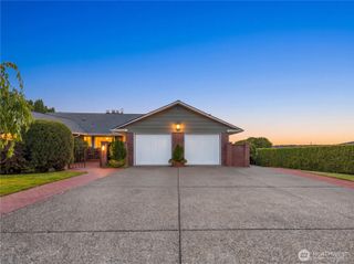 954 S Locust Lane, Tacoma, WA 98465