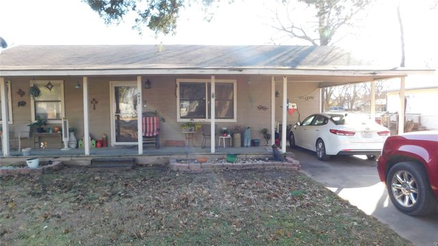 605 E Hunt Street, Leonard, TX 75452