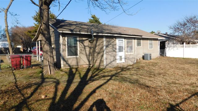 605 E Hunt Street, Leonard, TX 75452