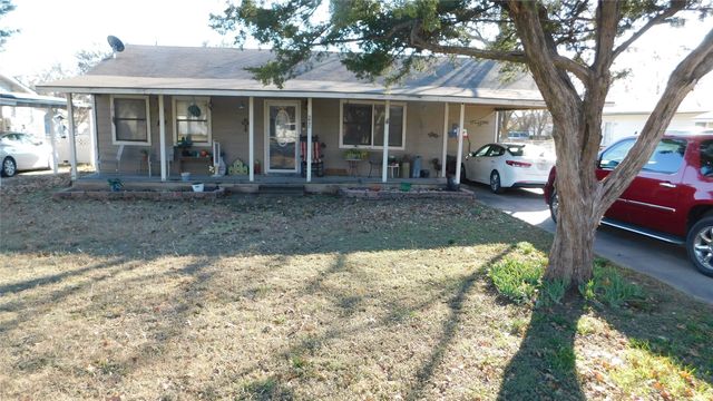 605 E Hunt Street, Leonard, TX 75452