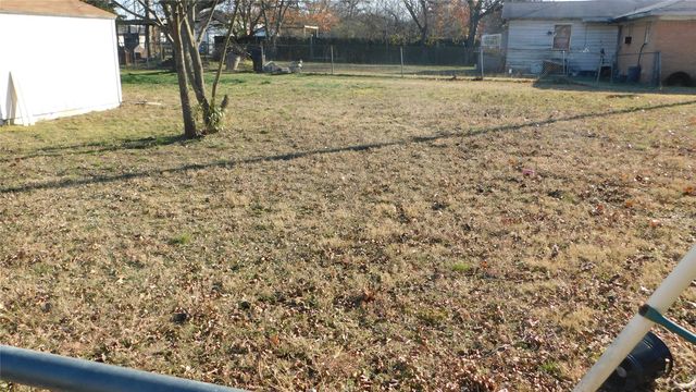 605 E Hunt Street, Leonard, TX 75452