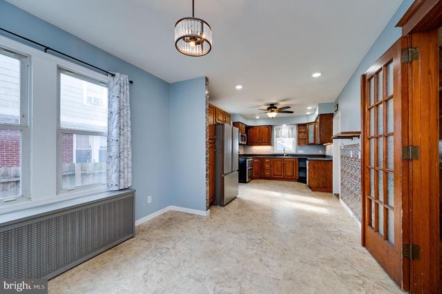 421 E MAIN ST, Fleetwood, PA 19522