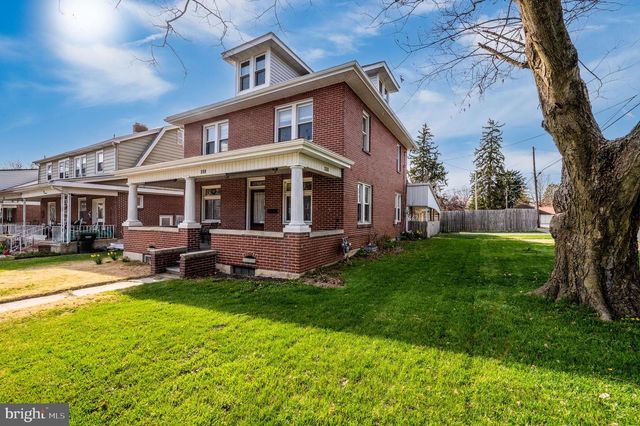421 E MAIN ST, Fleetwood, PA 19522