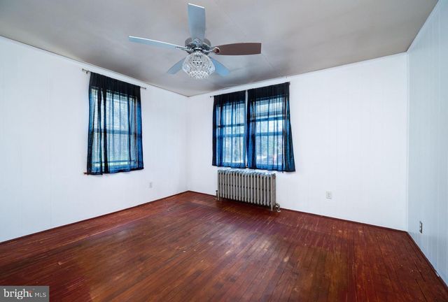 421 E MAIN ST, Fleetwood, PA 19522