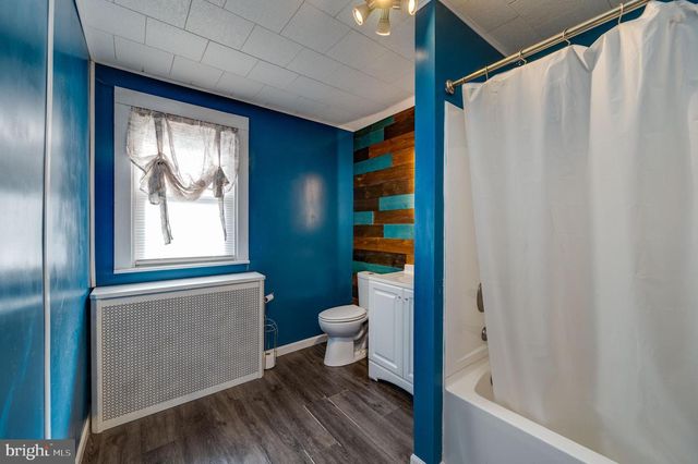 421 E MAIN ST, Fleetwood, PA 19522