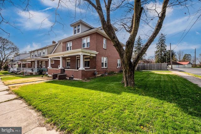421 E MAIN ST, Fleetwood, PA 19522