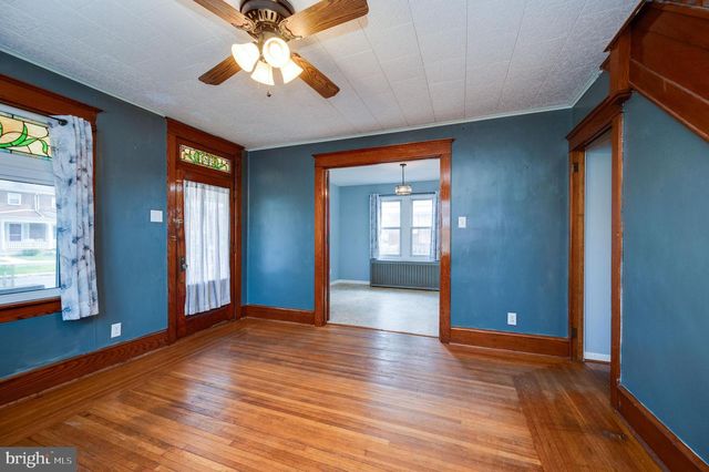 421 E MAIN ST, Fleetwood, PA 19522