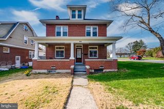 421 E MAIN ST, Fleetwood, PA 19522