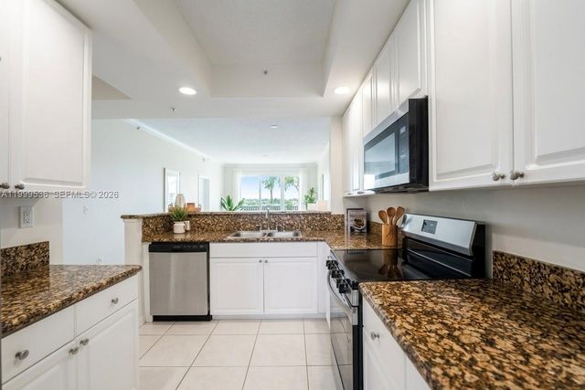 26 Royal Palm Way 304, Boca Raton, FL 33432