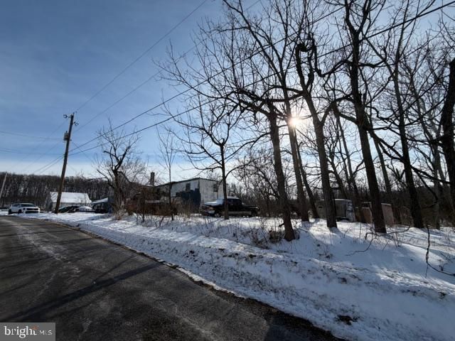 61 BATEMAN RD, York Springs, PA 17372