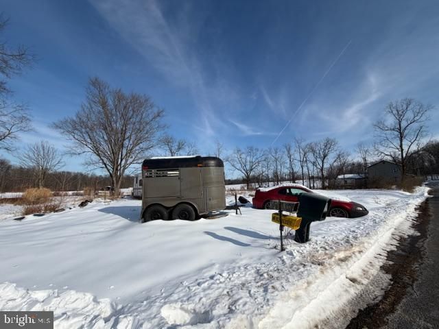 61 BATEMAN RD, York Springs, PA 17372