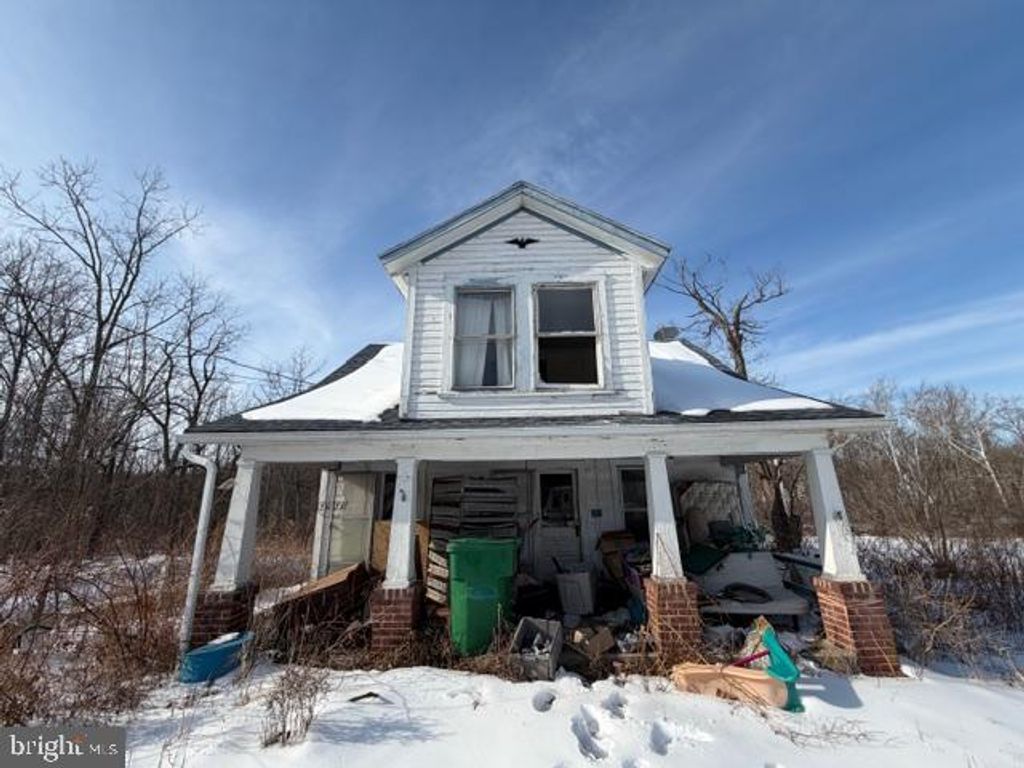 61 BATEMAN RD, York Springs, PA 17372