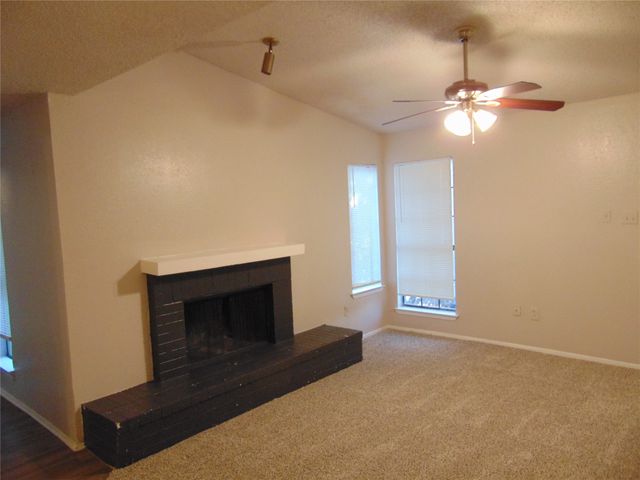 9611 Walnut Street 1303, Dallas, TX 75243