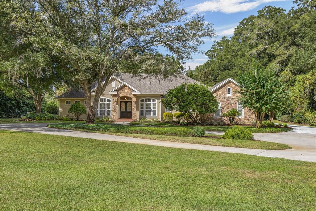 Image 47 of property listing at 14524 NW 41ST AVENUE, Newberry, FL 32669