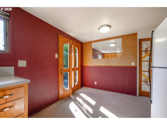 2525 FRIENDLY St, Eugene, OR 97405