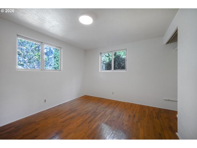 2525 FRIENDLY St, Eugene, OR 97405