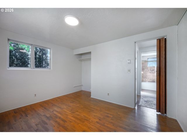 2525 FRIENDLY St, Eugene, OR 97405