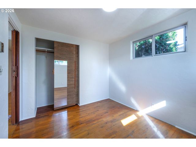 2525 FRIENDLY St, Eugene, OR 97405