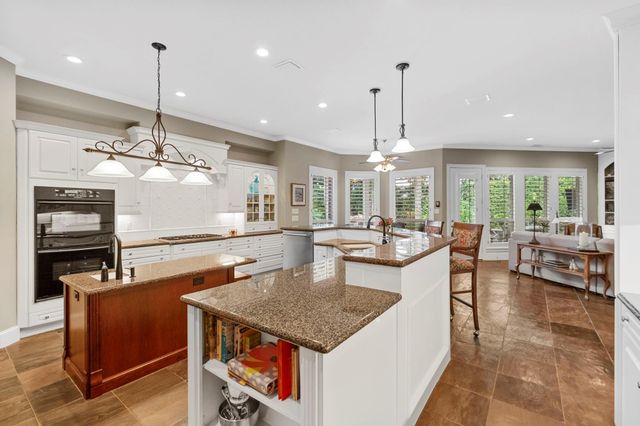 7 Silverloch Court, Sugar Land, TX 77479