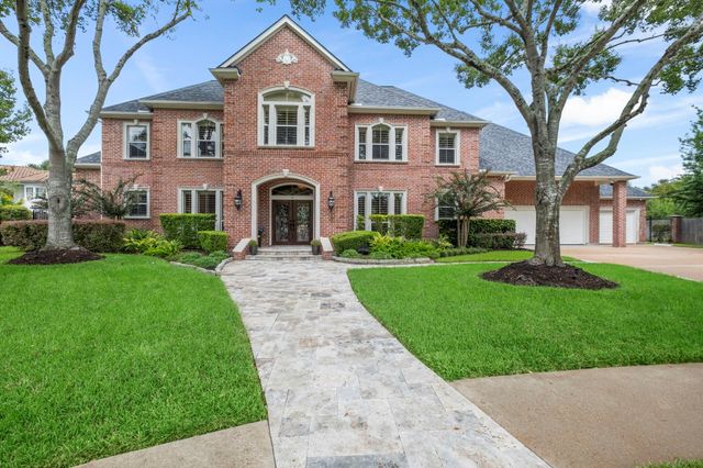 7 Silverloch Court, Sugar Land, TX 77479