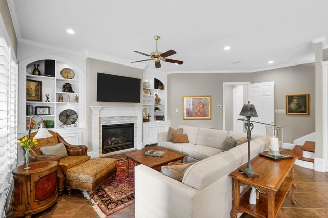 7 Silverloch Court, Sugar Land, TX 77479