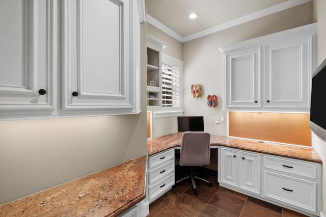 7 Silverloch Court, Sugar Land, TX 77479