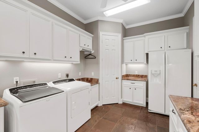 7 Silverloch Court, Sugar Land, TX 77479