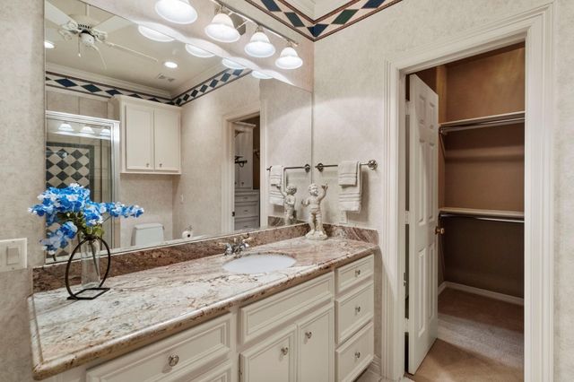 7 Silverloch Court, Sugar Land, TX 77479