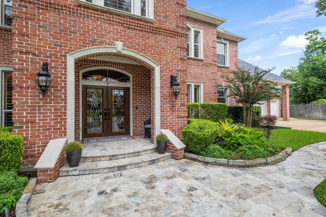 7 Silverloch Court, Sugar Land, TX 77479