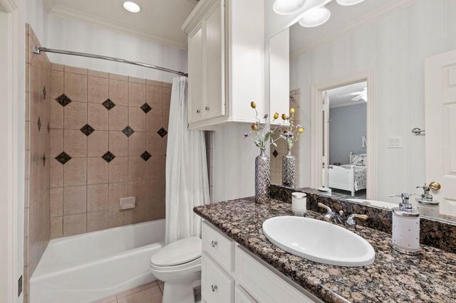 7 Silverloch Court, Sugar Land, TX 77479