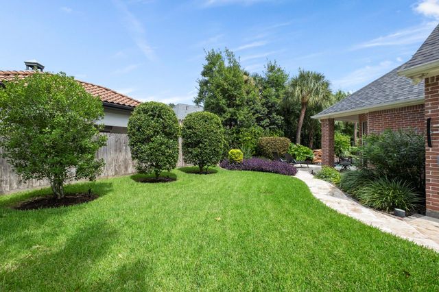 7 Silverloch Court, Sugar Land, TX 77479
