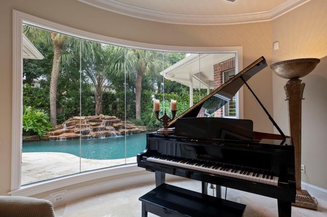 7 Silverloch Court, Sugar Land, TX 77479