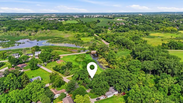 2804 Russett Road, Mchenry, IL 60050