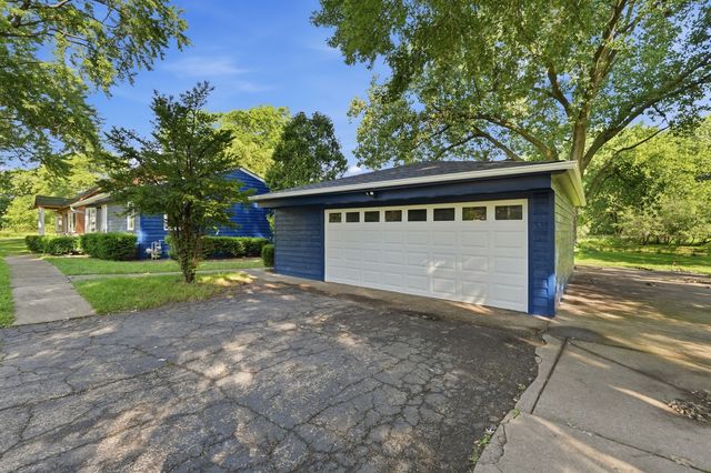 2804 Russett Road, Mchenry, IL 60050