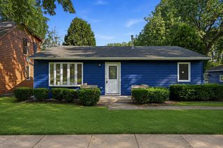 2804 Russett Road, Mchenry, IL 60050